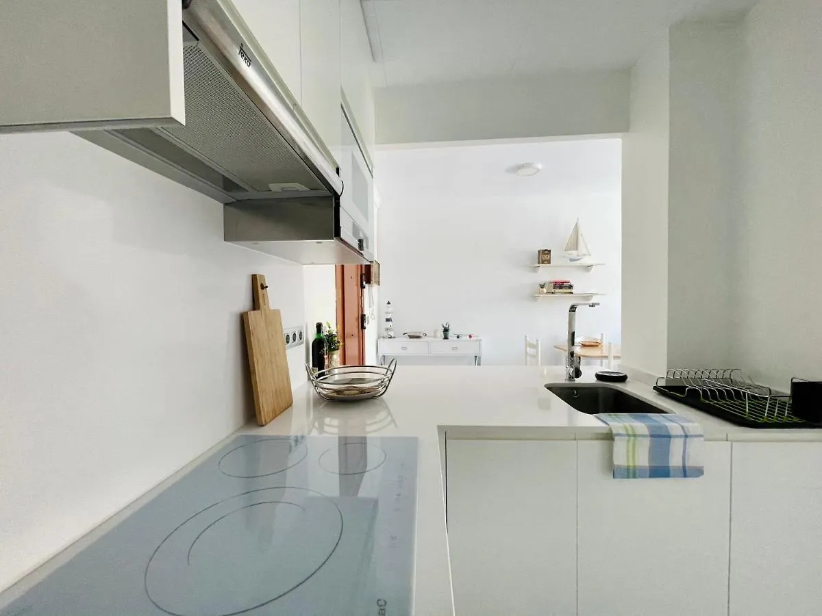 Acogedor Y Centrico Apartamento A 1' De La Playa Roses Spanien