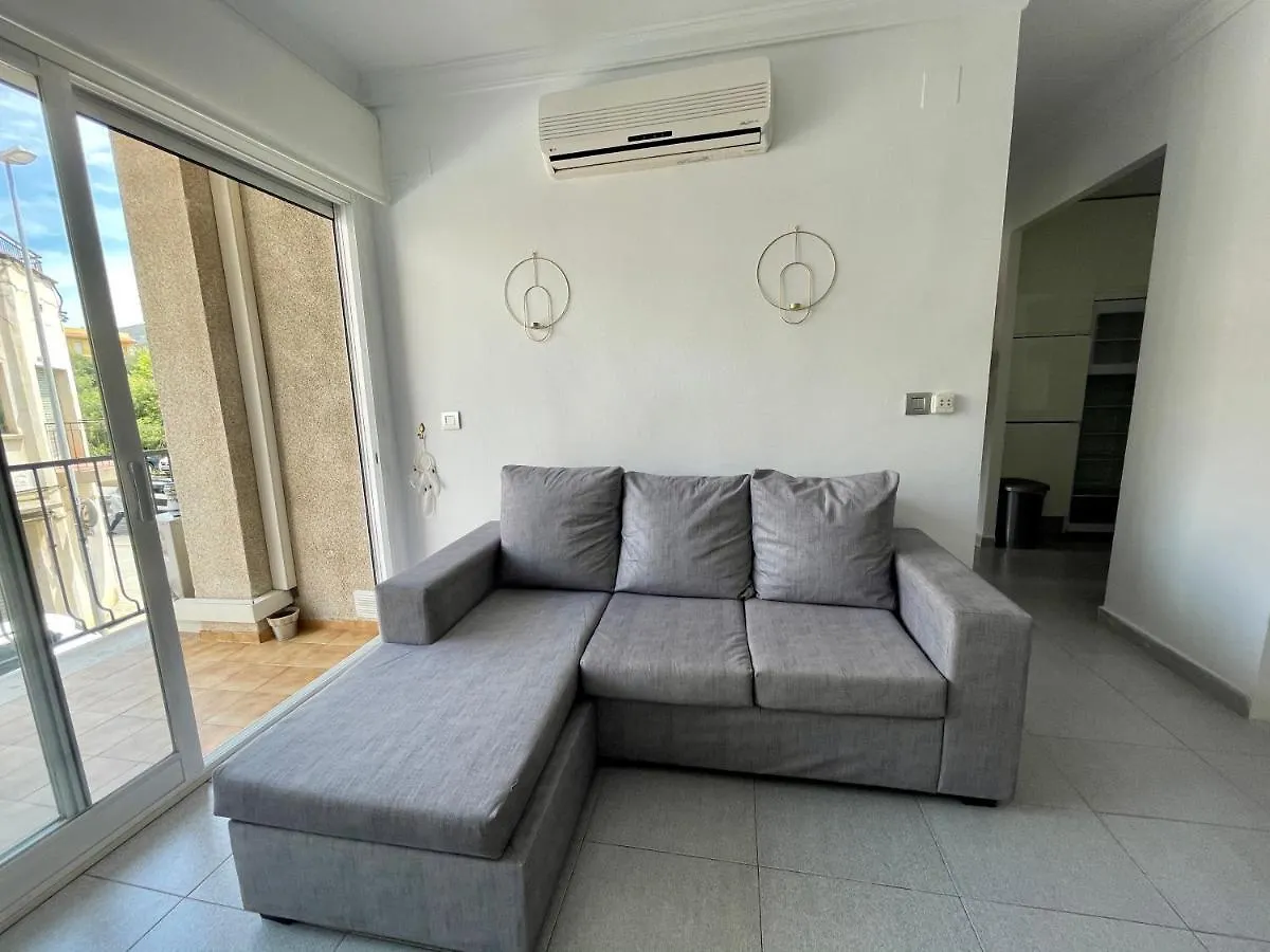 Acogedor Y Centrico Apartamento A 1' De La Playa Roses Spanien